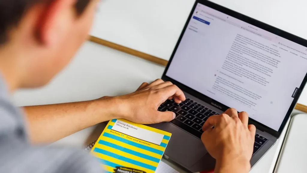 OpenAI'den Üniversite Öğrencilerine Büyük Jest: ChatGPT Plus Artık Ücretsiz!