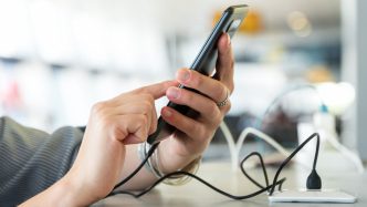 halka açık usb şarj istasyonlarında choicejacking tehlikesi